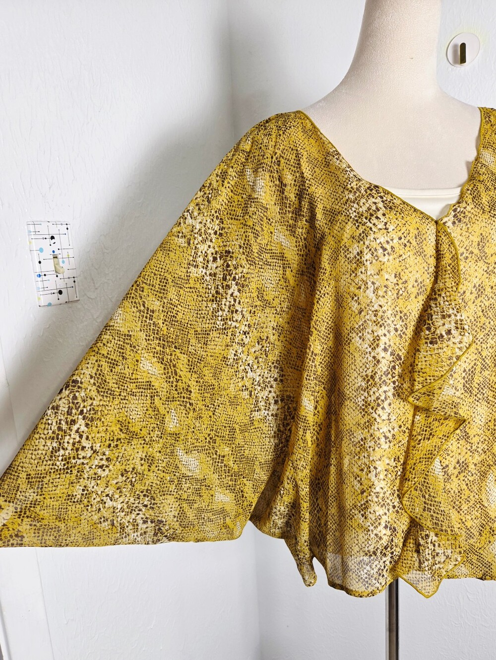 Dana Buchman Mustard Yellow Leopard-Print Blouse - Picture 5 of 10